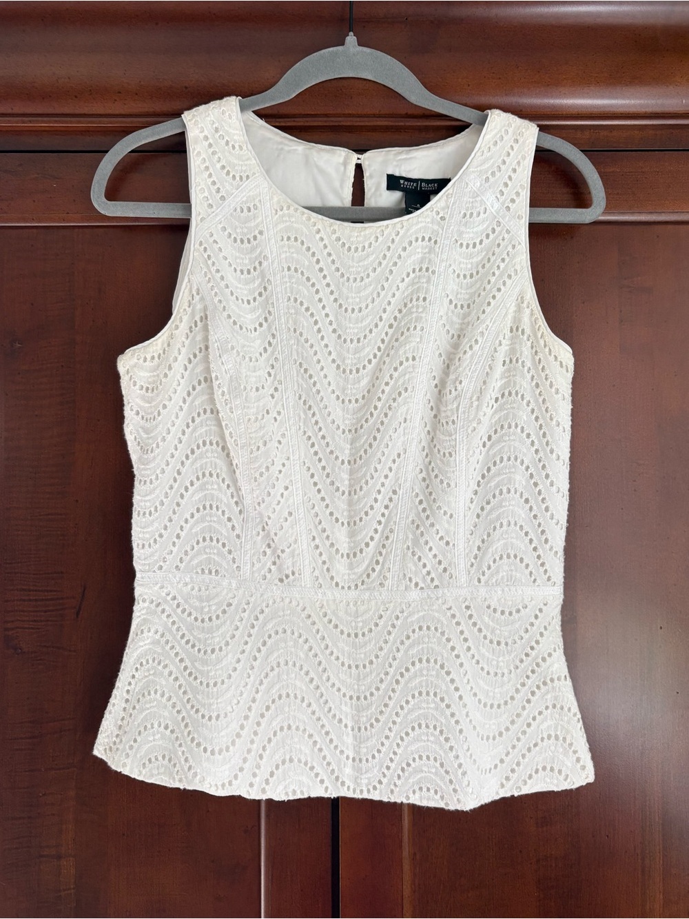 White House Black Market Cream Lace Sleeveless Peplum Camisole